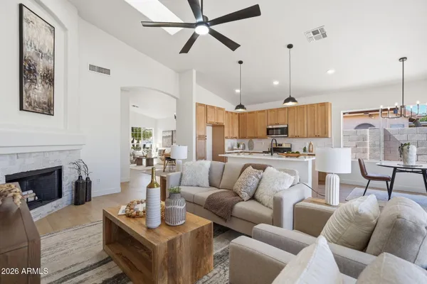 $550,000 | 14449 South 44th Street, Phoenix, AZ 85044