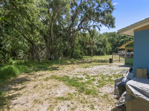 $2,200 | 8012 Highway 1, Vero Beach, FL 32967