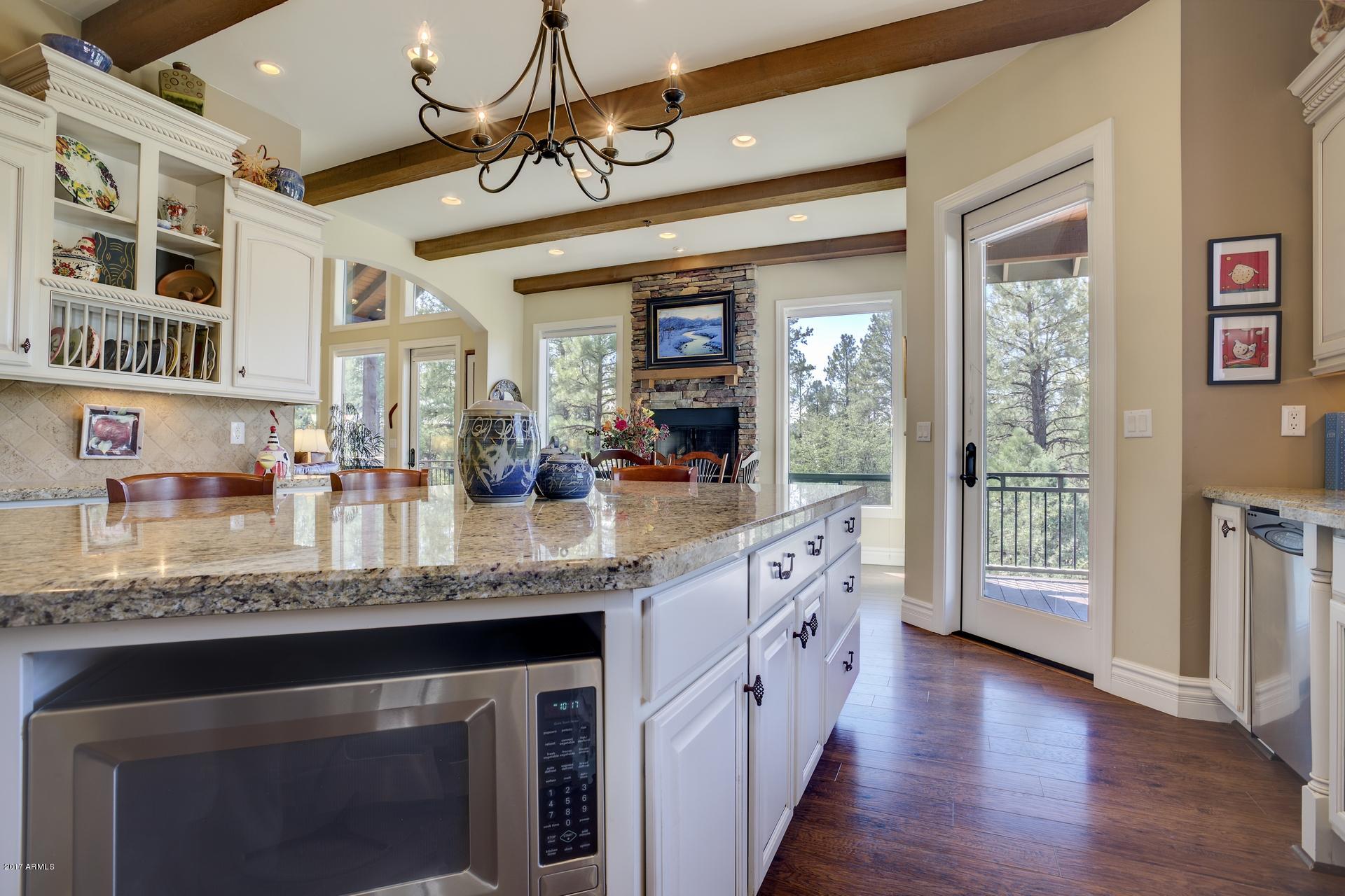 44 North Pine Ridge Circle Payson, AZ 85541 - Photo 11 of 41 Kitchen