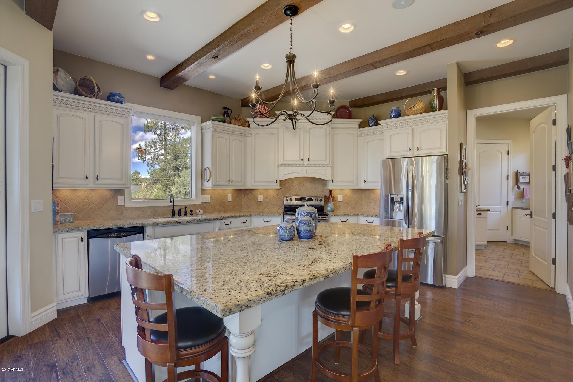 44 North Pine Ridge Circle Payson, AZ 85541 - Photo 12 of 41 Kitchen