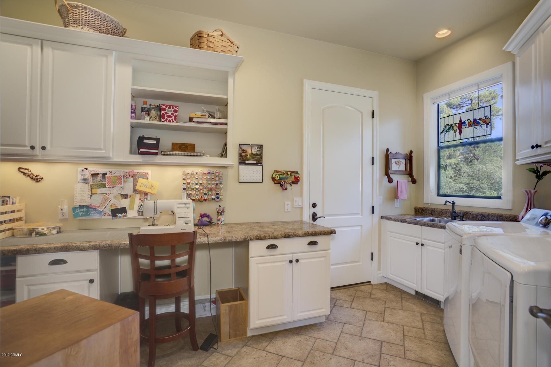 44 North Pine Ridge Circle Payson, AZ 85541 - Photo 19 of 41 Laundry Room