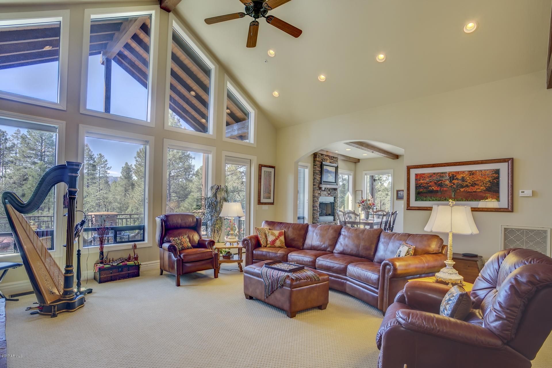 44 North Pine Ridge Circle Payson, AZ 85541 - Photo 5 of 41 Great Room