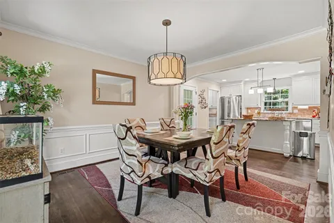 $800,000 | 5812 Camelot Drive, Charlotte, NC 28270
