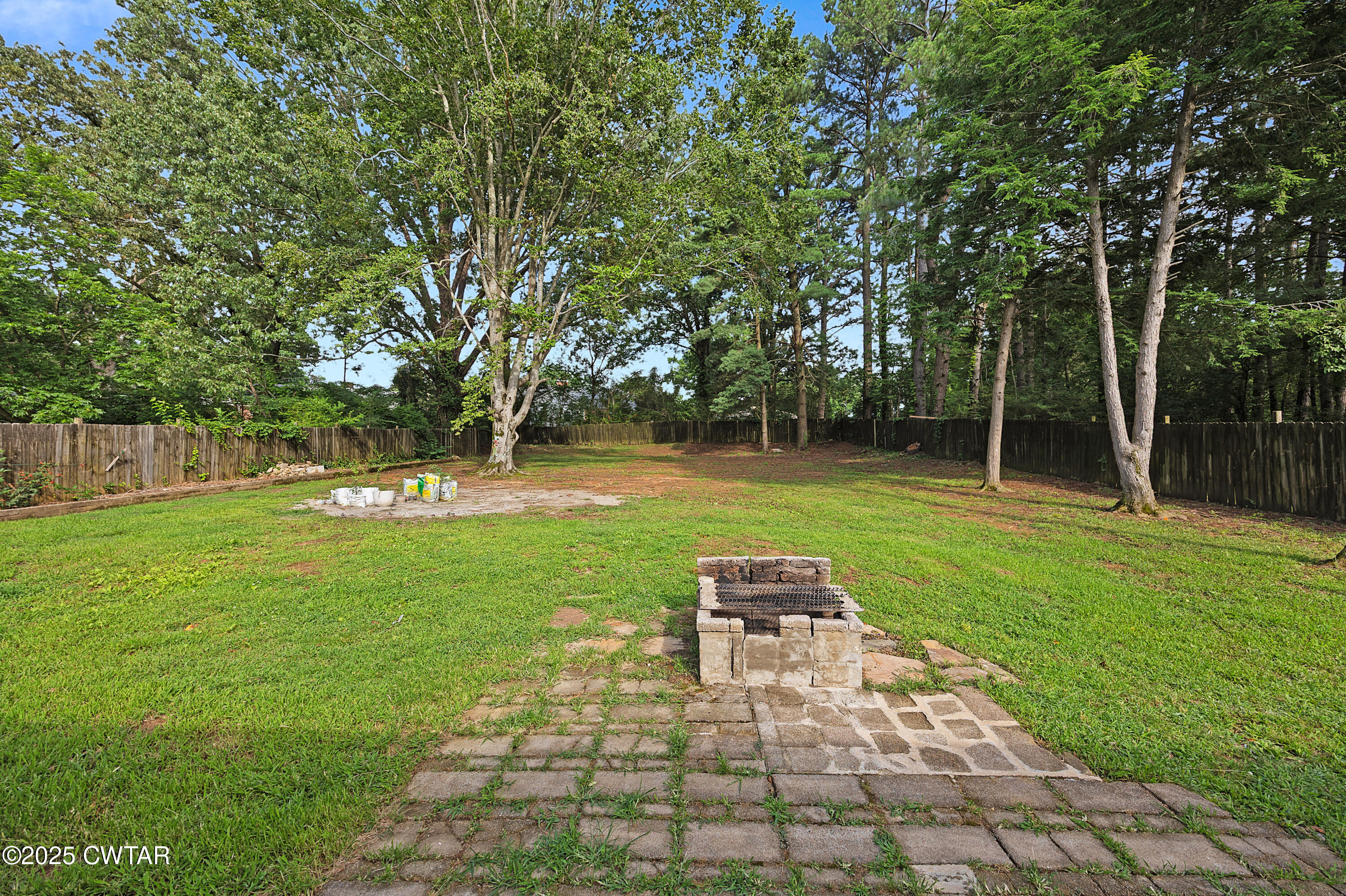 470 Russell Road Jackson, TN 38301 - Photo 3 of 18 E02A2177