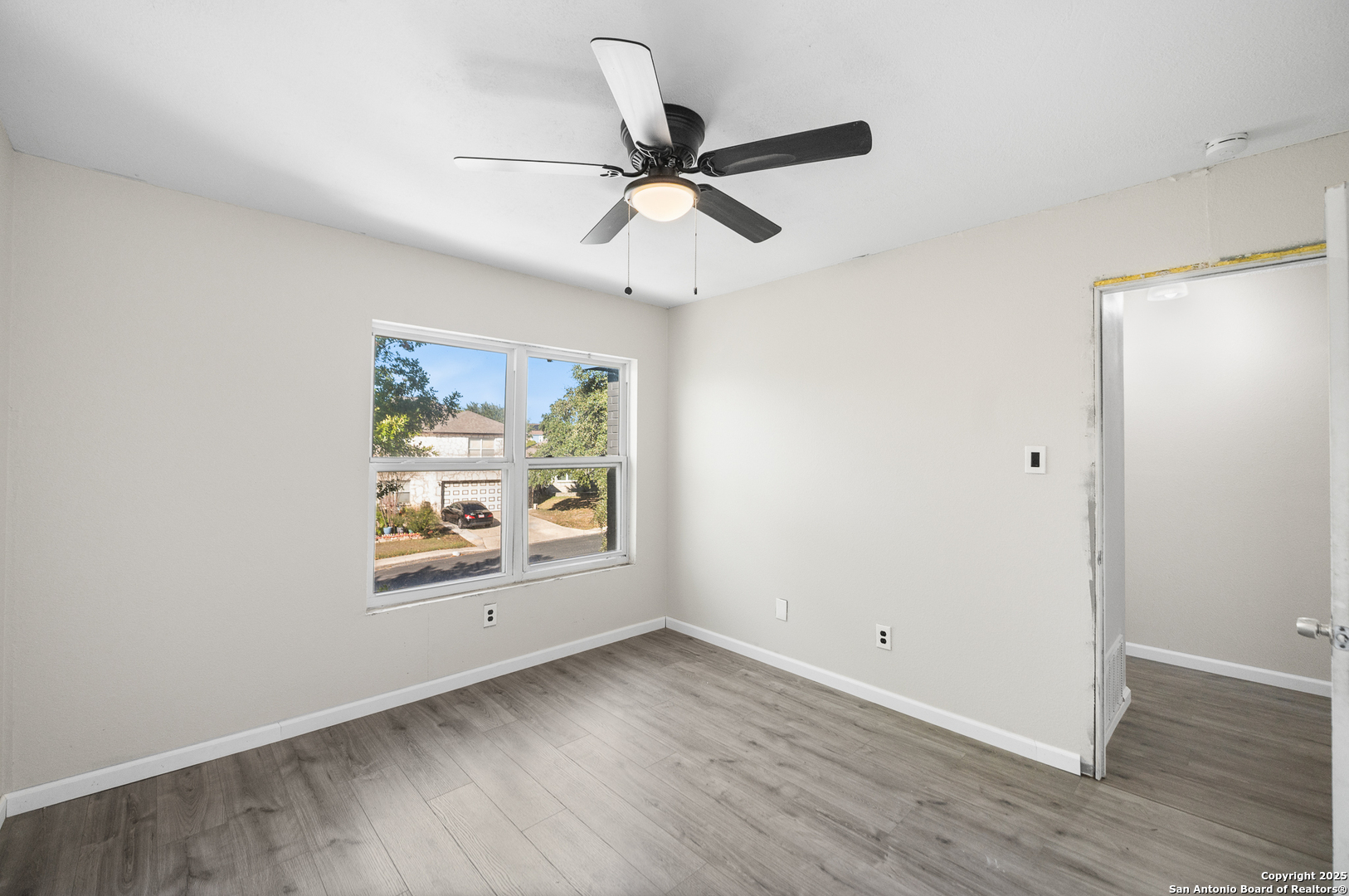 8010 Chestnut Gate Drive Converse, TX 78109 - Photo 34 of 37