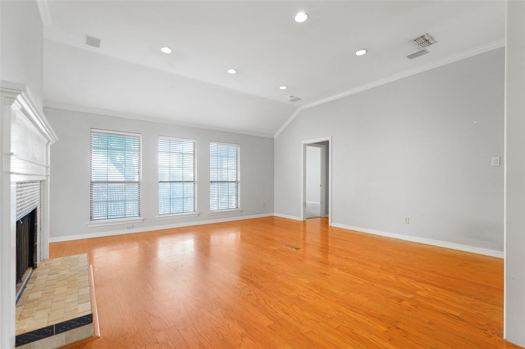 4919 Saddleback Road Arlington, TX 76017 - Photo 6 of 24