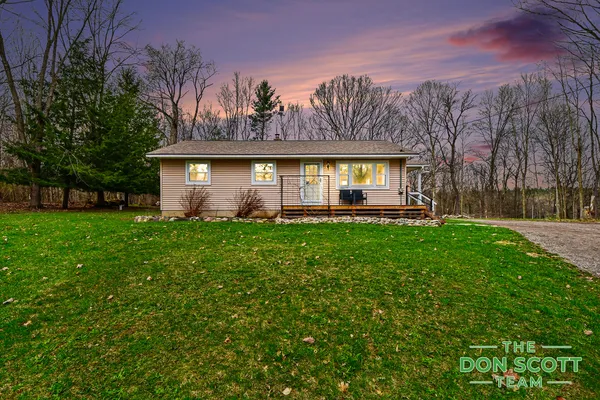 $329,900 | 2589 Rector Avenue Northeast, Rockford, MI 49341