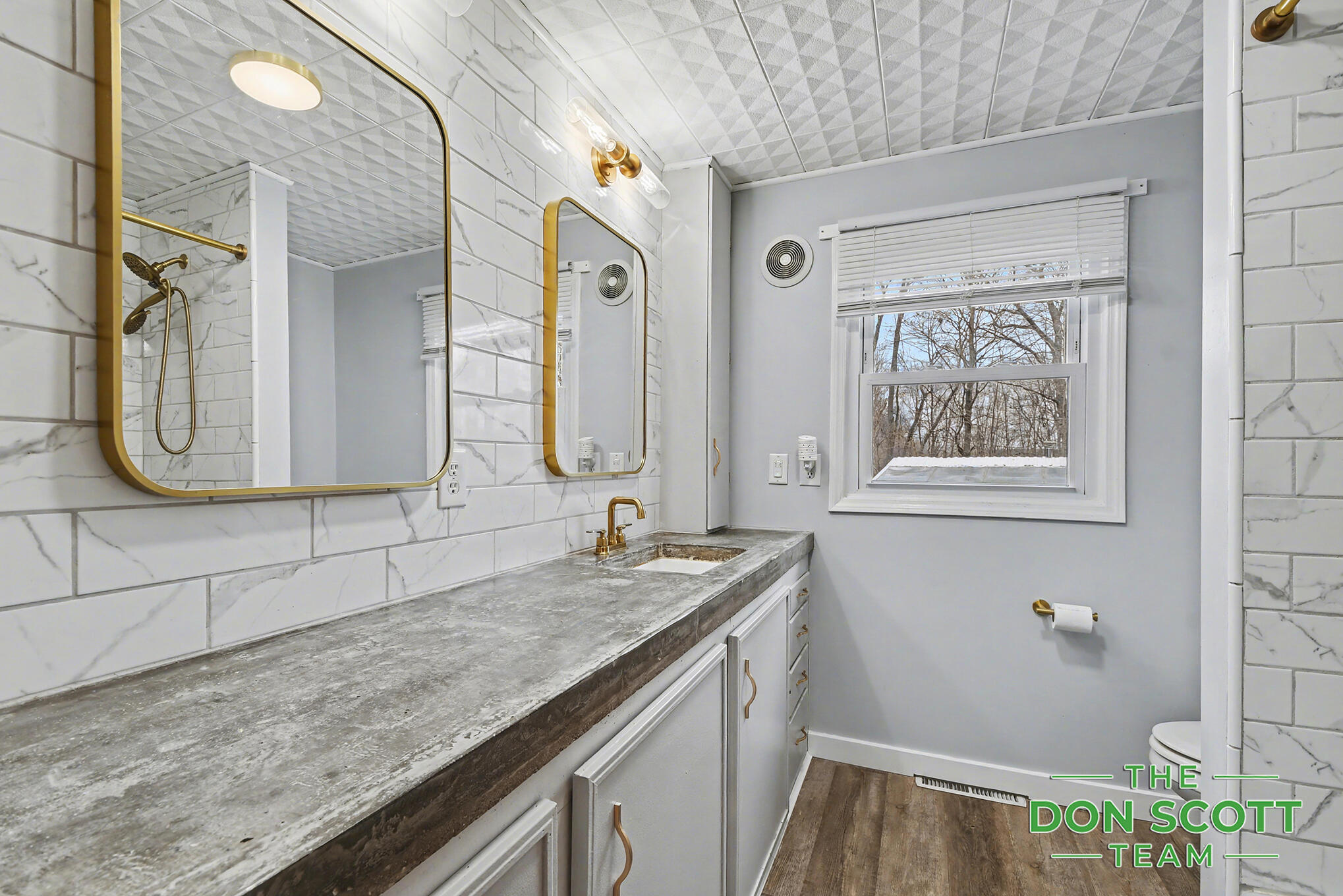 2589 Rector Avenue Northeast Rockford, MI 49341 - Photo 14 of 24 Primary Bathroom