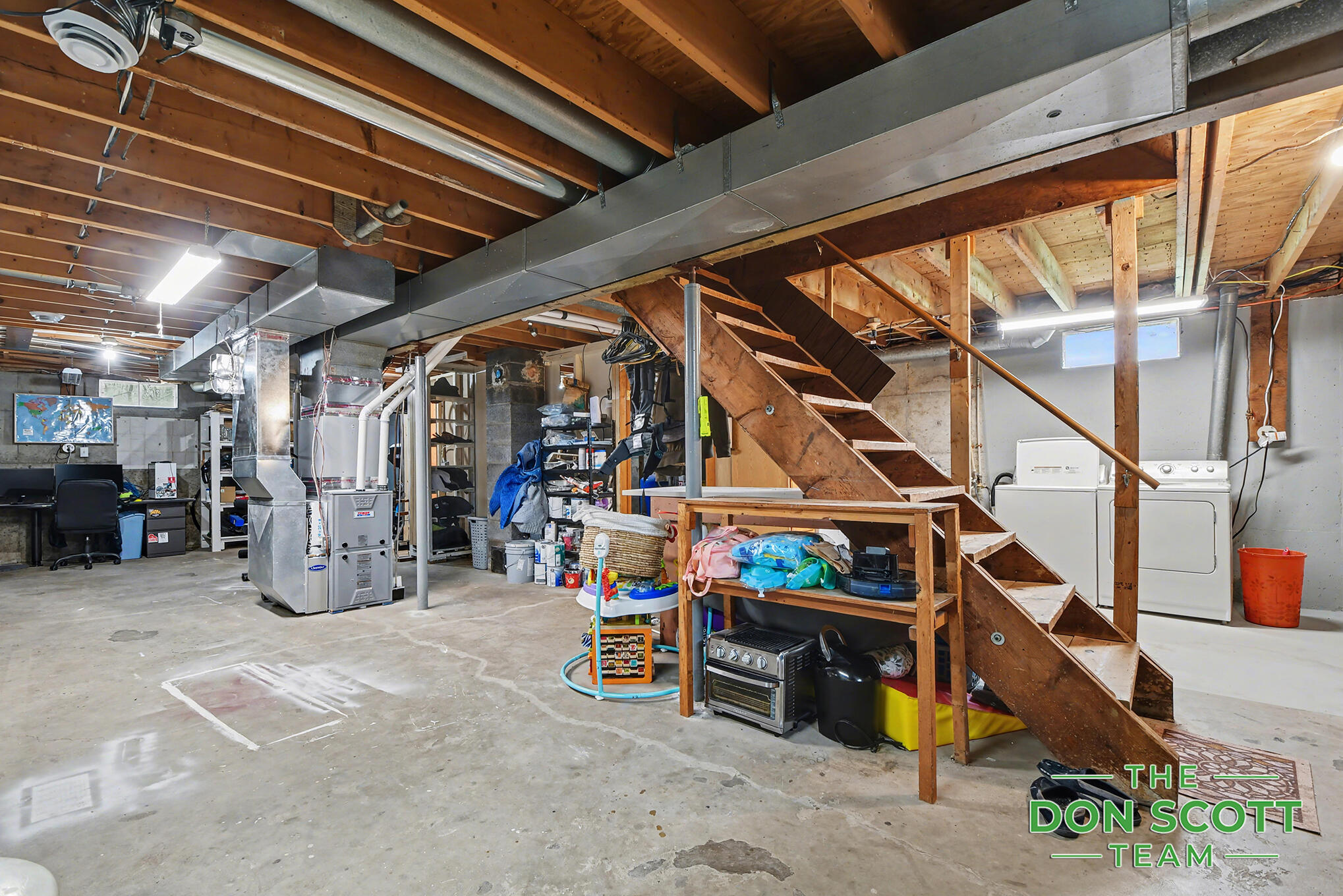 2589 Rector Avenue Northeast Rockford, MI 49341 - Photo 15 of 24 Basement/Washer & Dryer