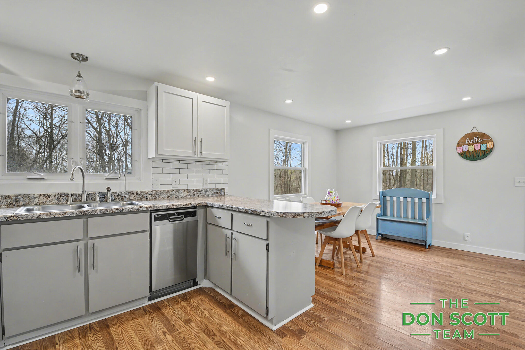 2589 Rector Avenue Northeast Rockford, MI 49341 - Photo 7 of 24 Kitchen