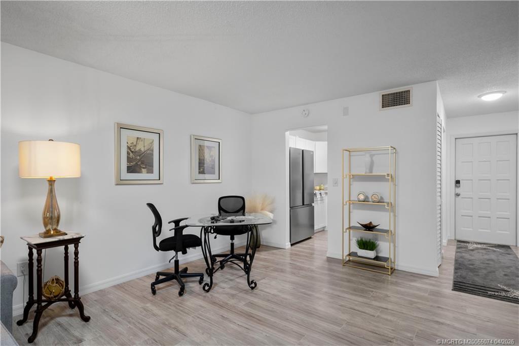 1980 Southwest Palm City Road, Unit B Stuart, FL 34994 - Photo 4 of 20