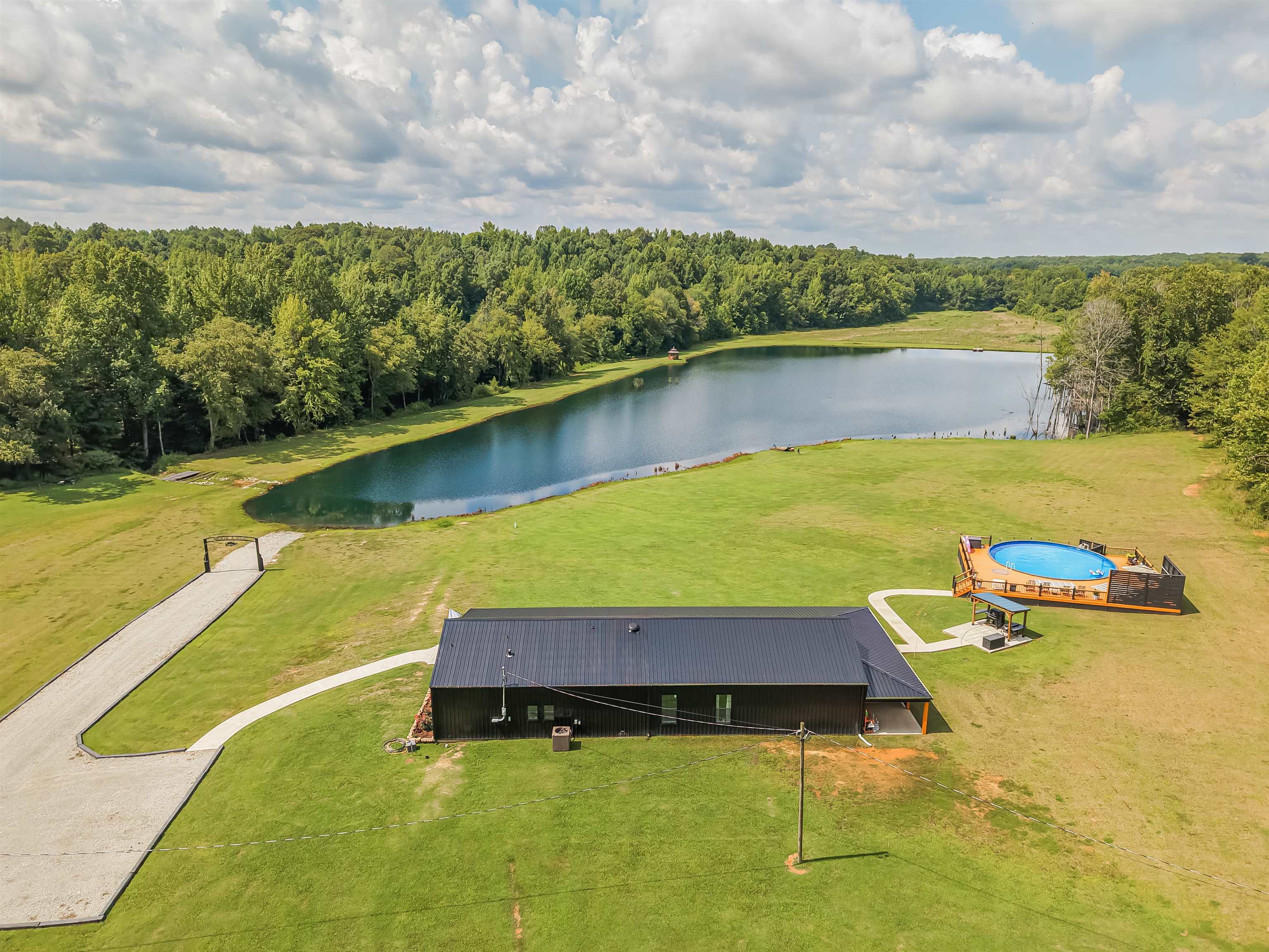 220 Front Road Toone, TN 38381 - Photo 4 of 40