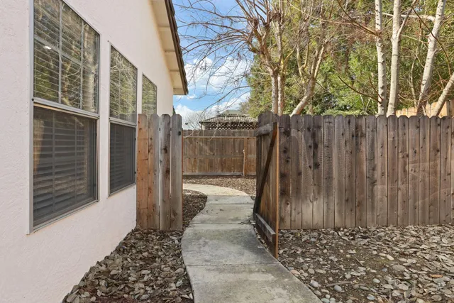 $625,000 | 181 West Willow Creek Drive, Tracy, CA 95376