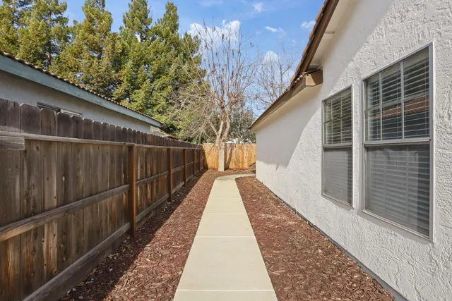 $625,000 | 181 West Willow Creek Drive, Tracy, CA 95376