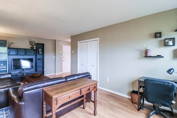 $1,625 | 40 Owen Street, Unit E12, Hartford, CT 06105