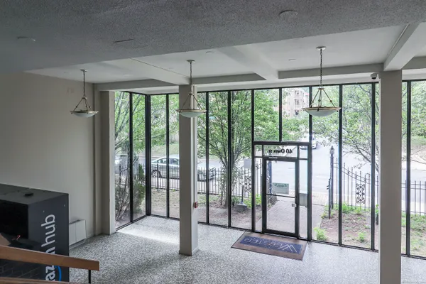 $1,625 | 40 Owen Street, Unit E12, Hartford, CT 06105