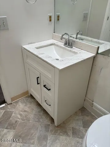 $1,395 | 80-82 Milton Avenue, Unit 2, Ballston Spa, NY 12020