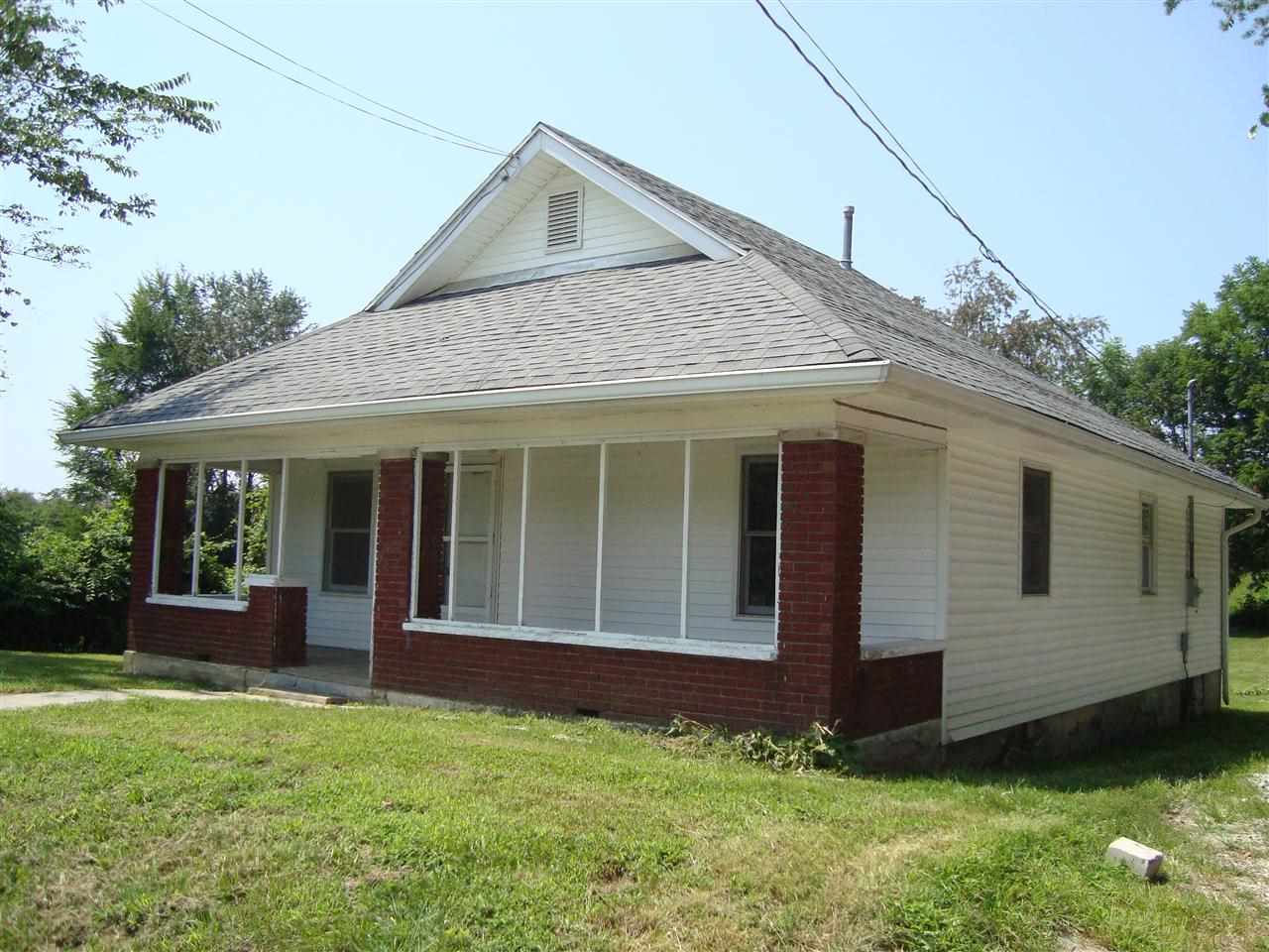 319 Old Farm Road Bedford, IN 47421 - Photo 16 of 18 Gallery Image 16