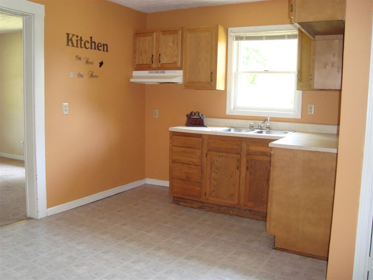 319 Old Farm Road Bedford, IN 47421 - Photo 3 of 18 Gallery Image 3