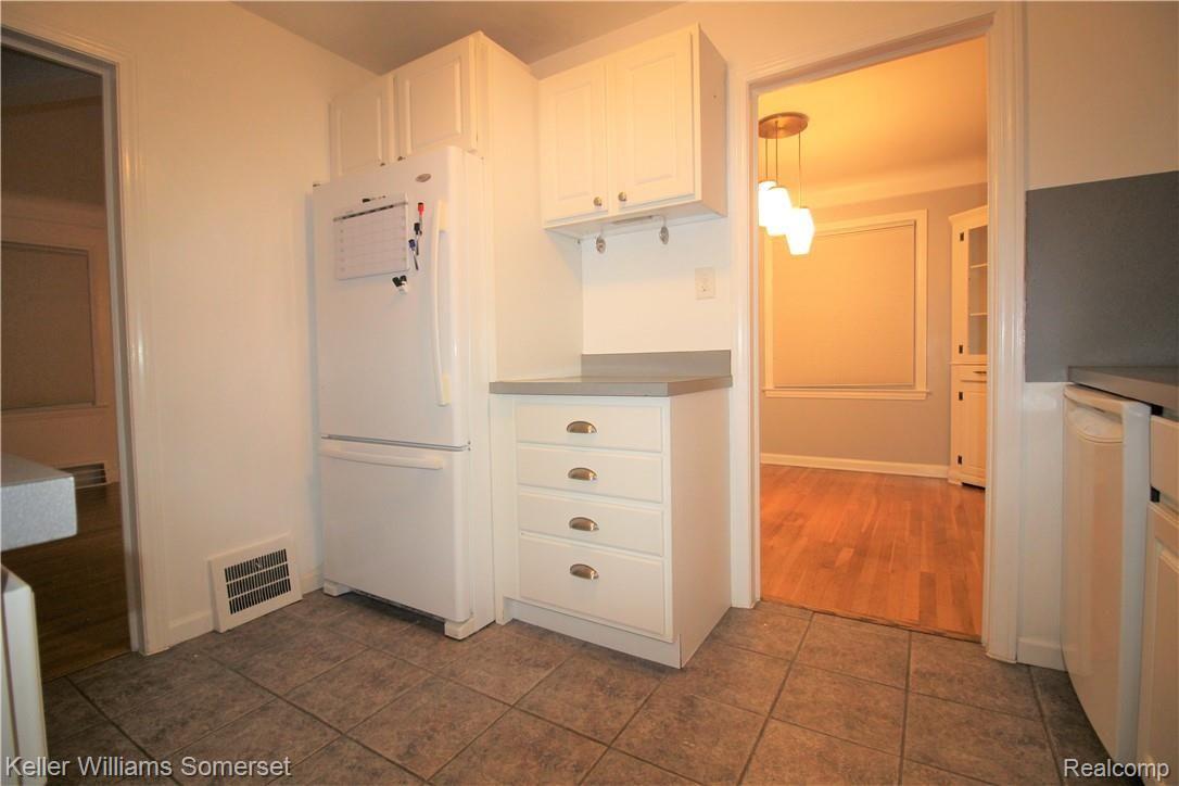 1574 Princeton Road Berkley, MI 48072 - Photo 23 of 27 IMG_0082.JPG