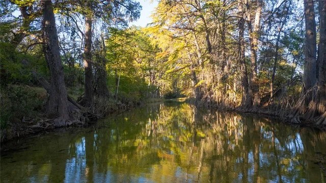 $994,000 | 358 Cornelius Road, Utopia, TX 78884