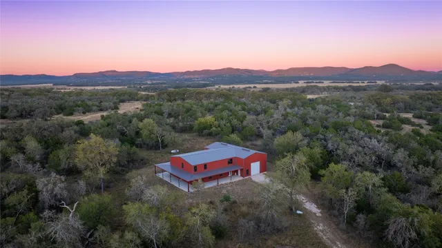 $994,000 | 358 Cornelius Road, Utopia, TX 78884