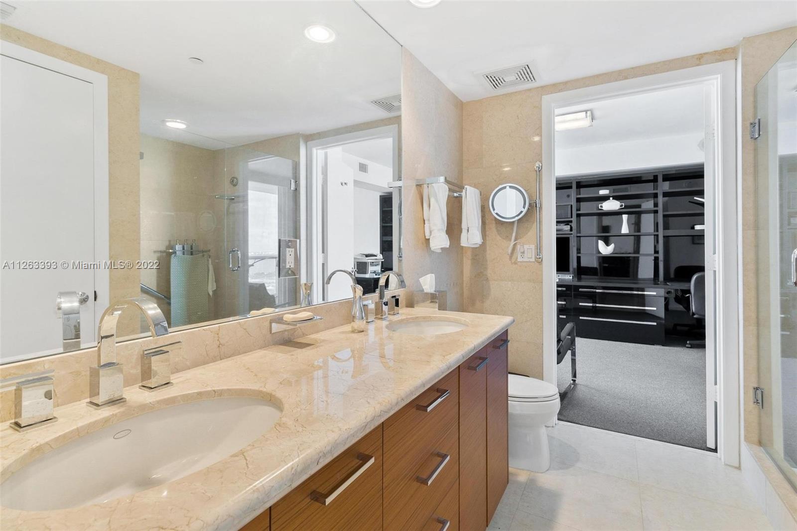 50 Biscayne Boulevard, Unit 4802 Miami, FL 33132 - Photo 25 of 33