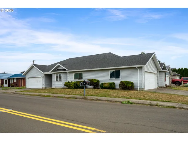 $499,900 | 903 Evergreen Drive, Tillamook, OR 97141