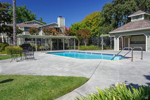 $398,000 | 130 Agua Caliente Road West, Sonoma, CA 95476