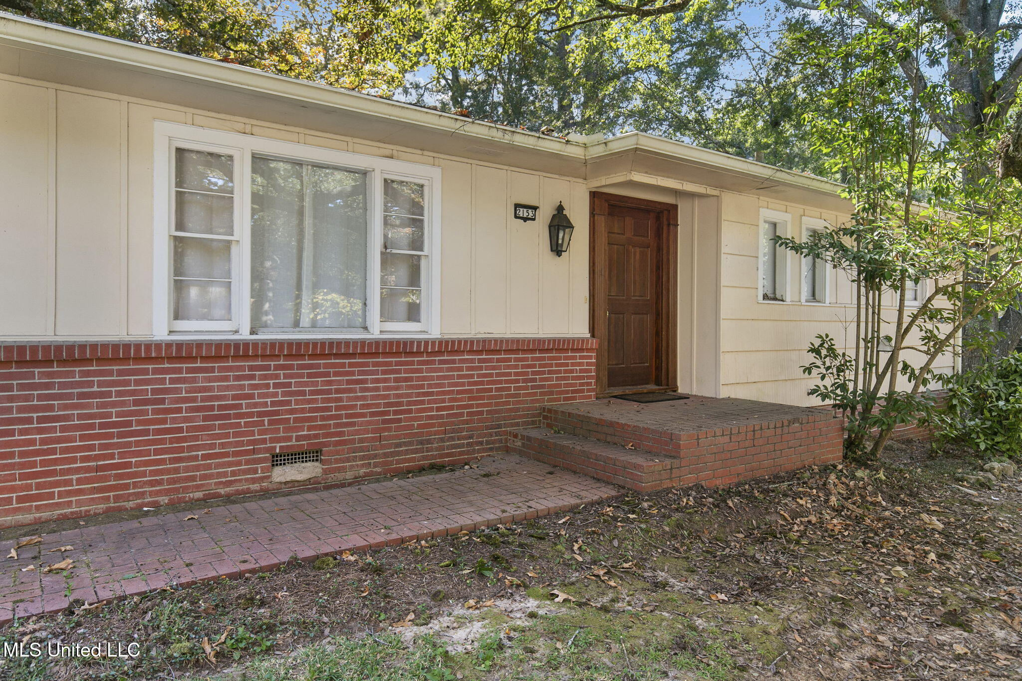 2153 Southwood Road Jackson, MS 39211 - Photo 6 of 52 6-web-or-mls-2153 Southwood-6