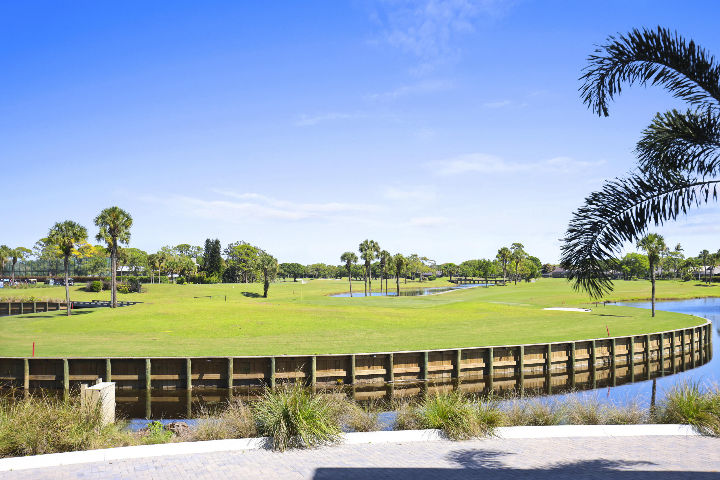 5172 Southeast Club Way, Unit 207 Stuart, FL 34997 - Photo 44 of 87 41_0o1a9953