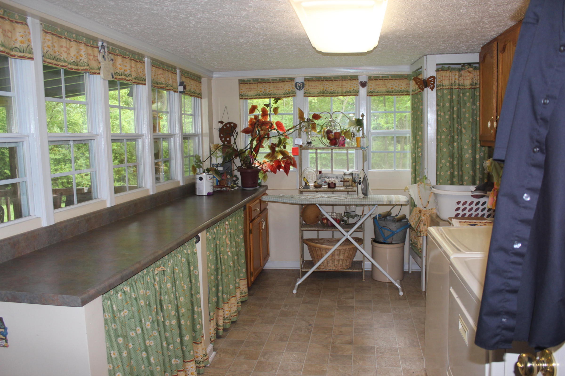 482 Aaron Baird Road Pioneer, TN 37847 - Photo 11 of 26 482 aaron baird 11