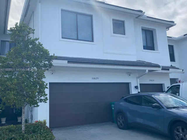 $3,800 | 10820 Southwest 232nd Terrace, Unit 11820, Homestead, FL 33032