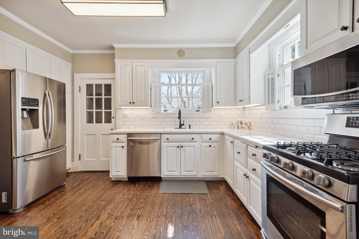 5803 Roland Avenue Baltimore, MD 21210 - Photo 26 of 75 Gallery Image 26