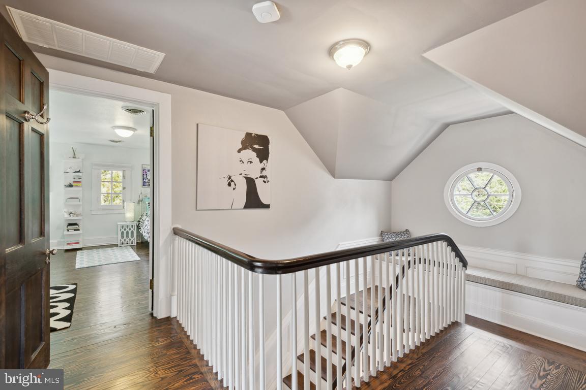 5803 Roland Avenue Baltimore, MD 21210 - Photo 41 of 75 Third Floor