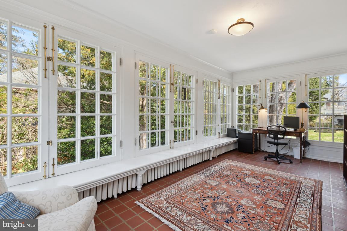 5803 Roland Avenue Baltimore, MD 21210 - Photo 7 of 75 Gallery Image 7
