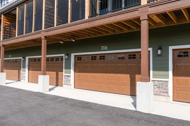 $375,000 | 2674 Notre Dame Drive, Unit 705, Fitchburg, WI 53711