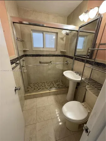 $3,000 | 510 West 36th Place, Hialeah, FL 33012