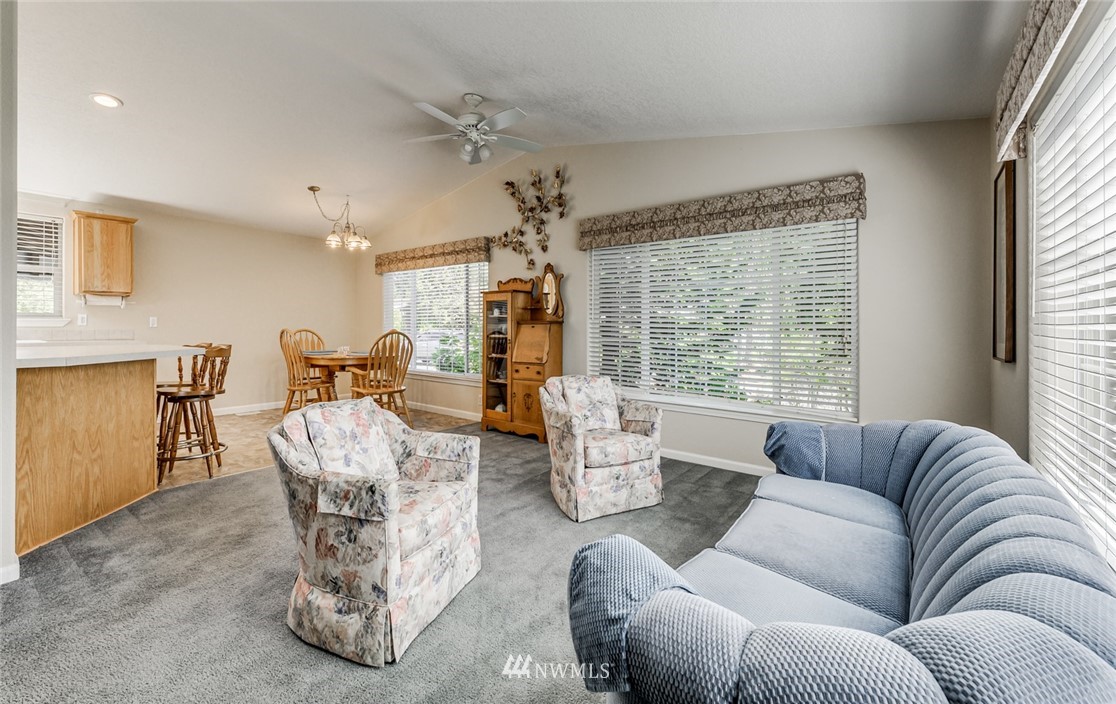 23808 Lake Drive West Bothell, WA 98021 - Photo 22 of 36
