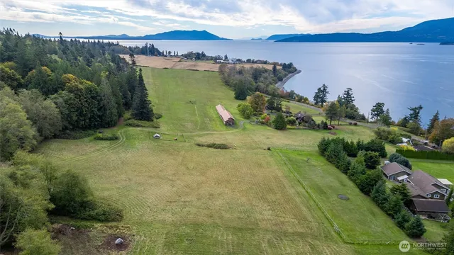$3,135,000 | 2395 West Shore Drive, Lummi Island, WA 98262