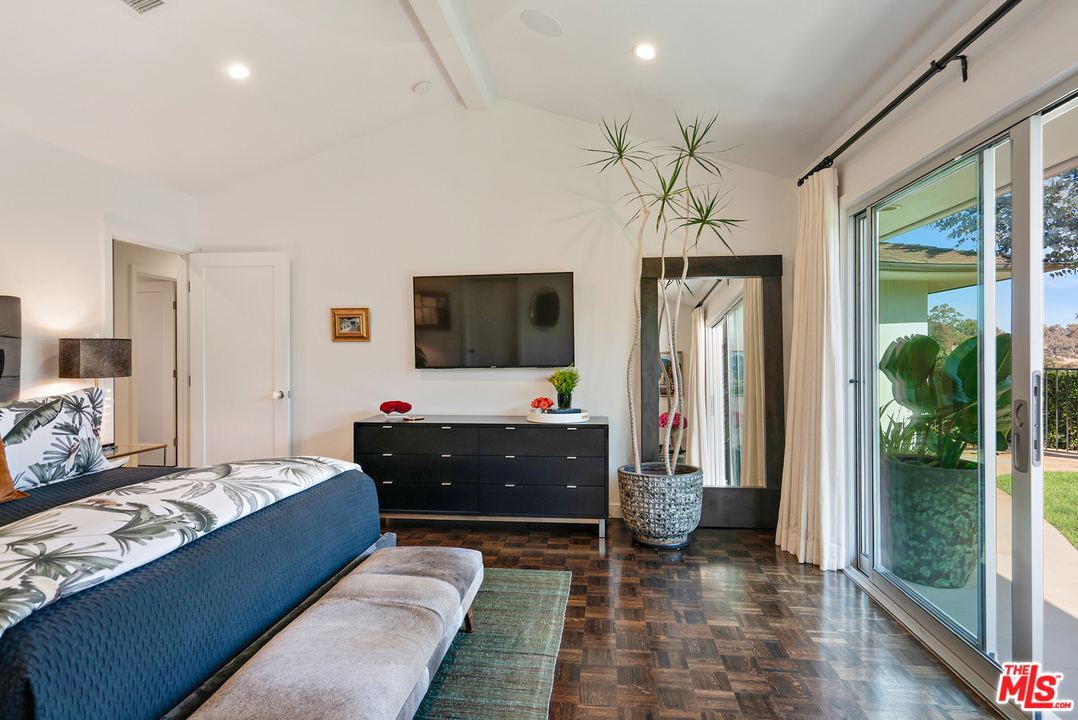 4236 Terraza Drive Los Angeles, CA 90008 - Photo 28 of 51