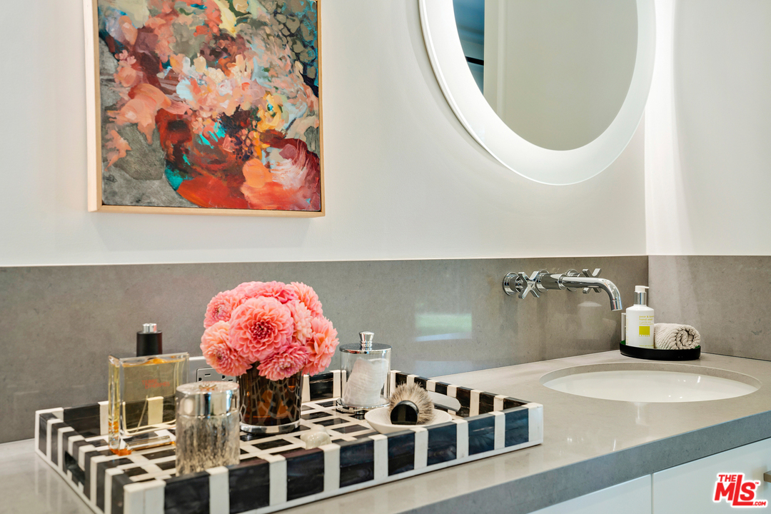 4236 Terraza Drive Los Angeles, CA 90008 - Photo 33 of 51