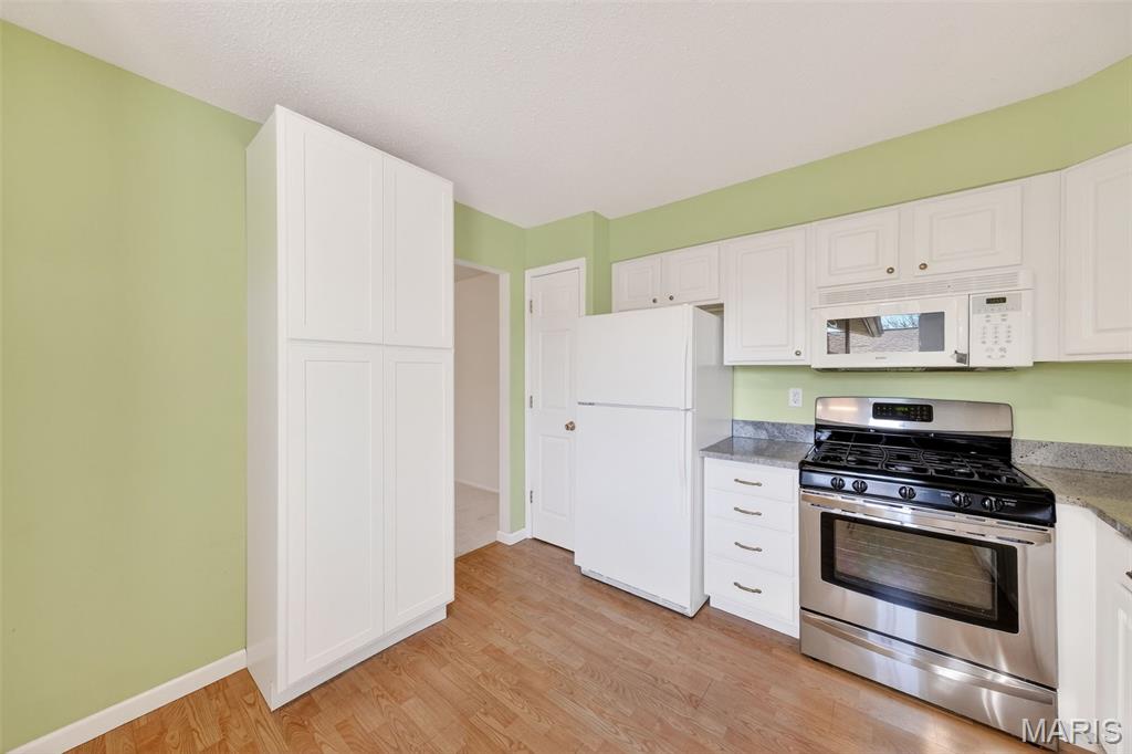 977 Cardello Drive Manchester, MO 63021 - Photo 4 of 42