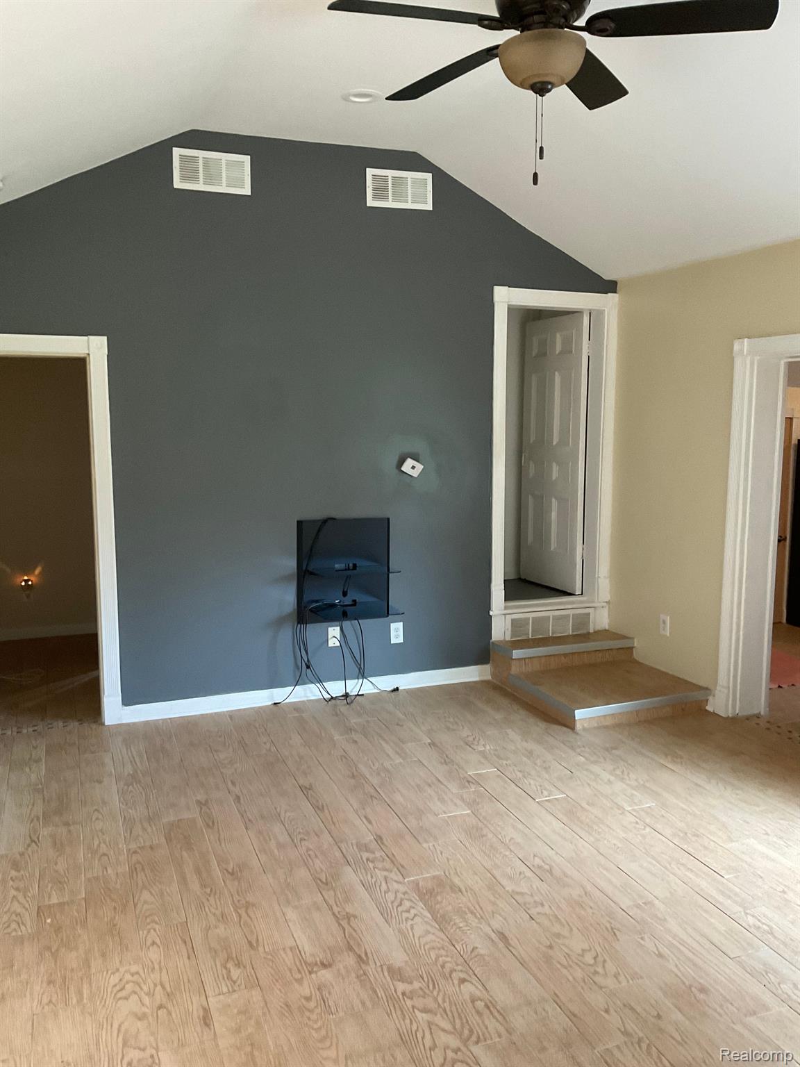47090 Denton Road Belleville, MI 48111 - Photo 15 of 40 Gallery Image 15