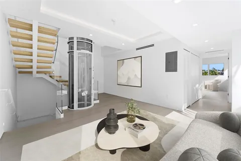 $2,800,000 | 421 Hendricks Isle, Fort Lauderdale, FL 33301