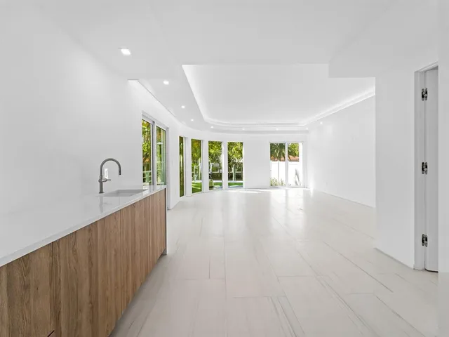 $2,800,000 | 421 Hendricks Isle, Fort Lauderdale, FL 33301