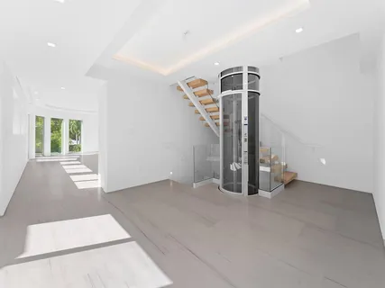 $2,800,000 | 421 Hendricks Isle, Fort Lauderdale, FL 33301