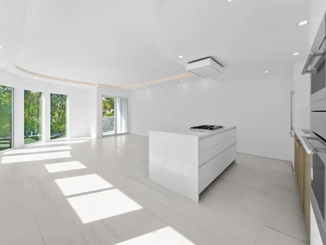 $2,800,000 | 421 Hendricks Isle, Fort Lauderdale, FL 33301