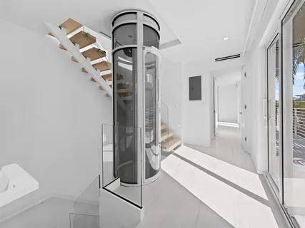 $2,800,000 | 421 Hendricks Isle, Fort Lauderdale, FL 33301