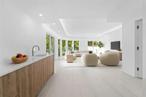 $2,800,000 | 421 Hendricks Isle, Fort Lauderdale, FL 33301